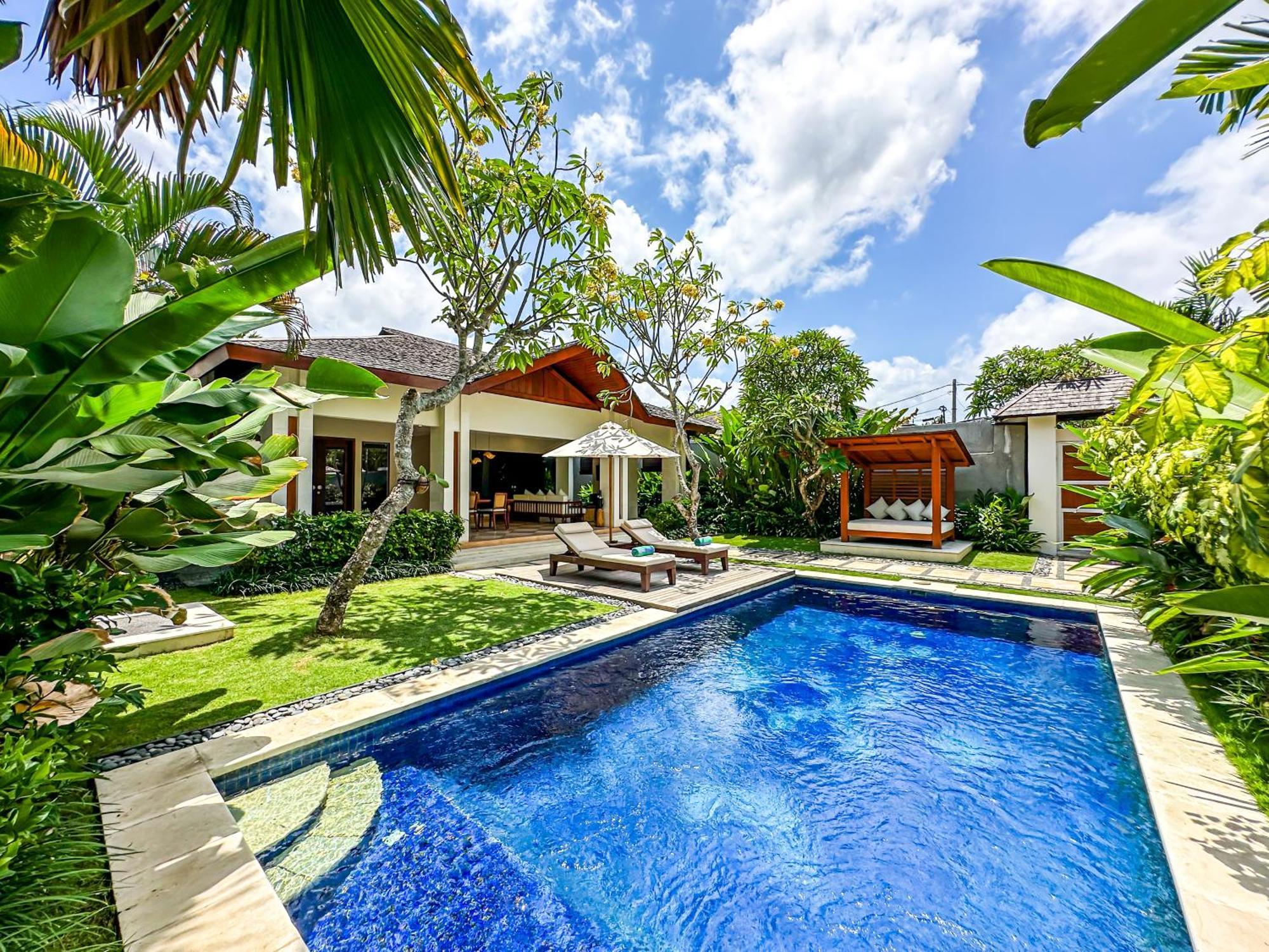 Ghana Villa Seminyak By Pramana Villas Экстерьер фото