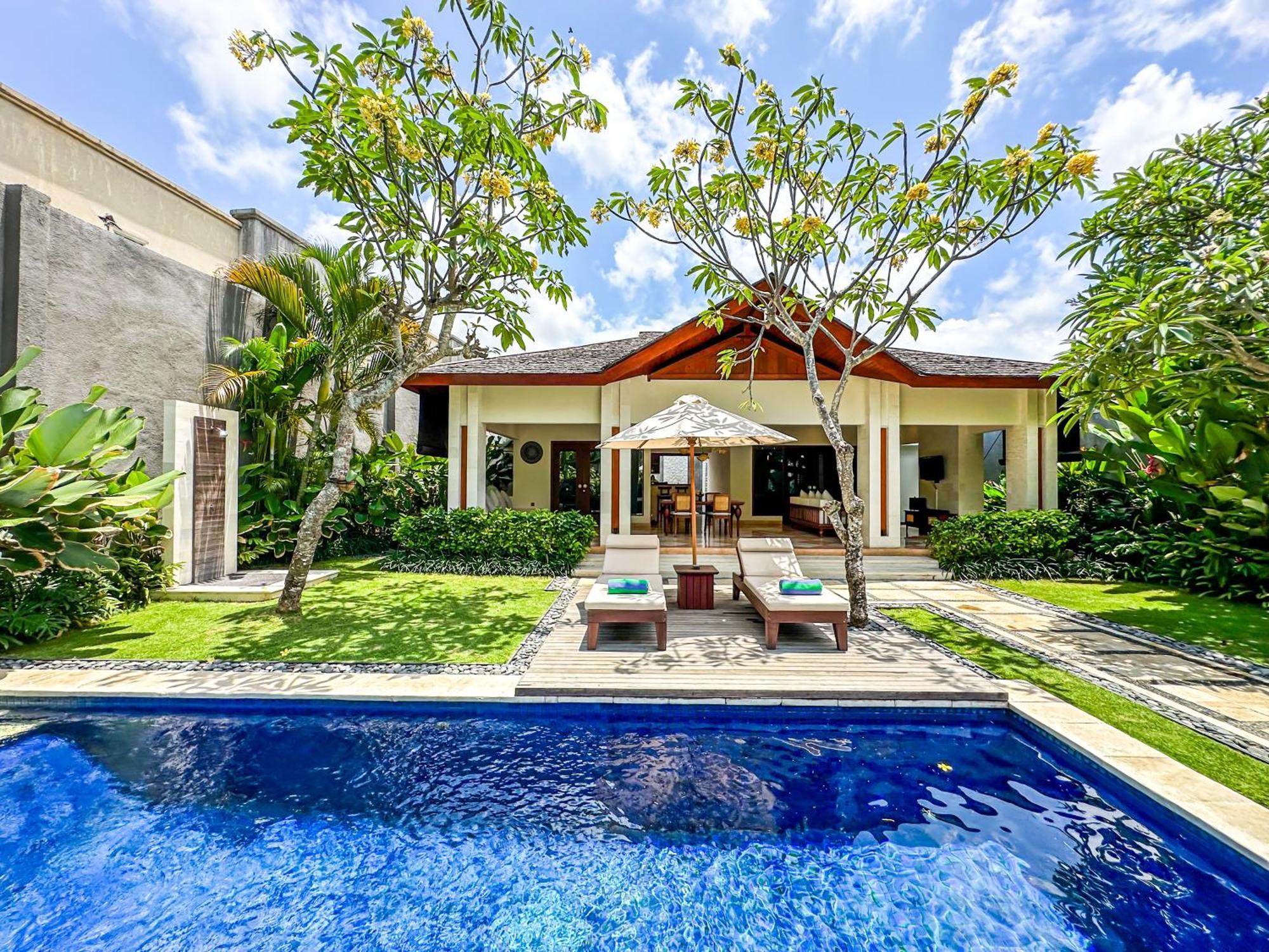 Ghana Villa Seminyak By Pramana Villas Экстерьер фото